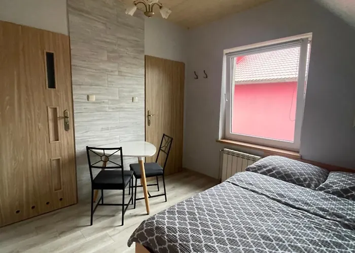 Sewana Goscinne I Letniskowe *